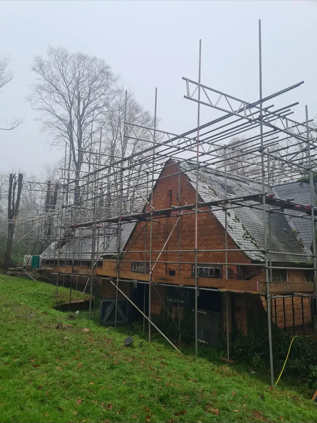 Full re-roof in progress, LE7